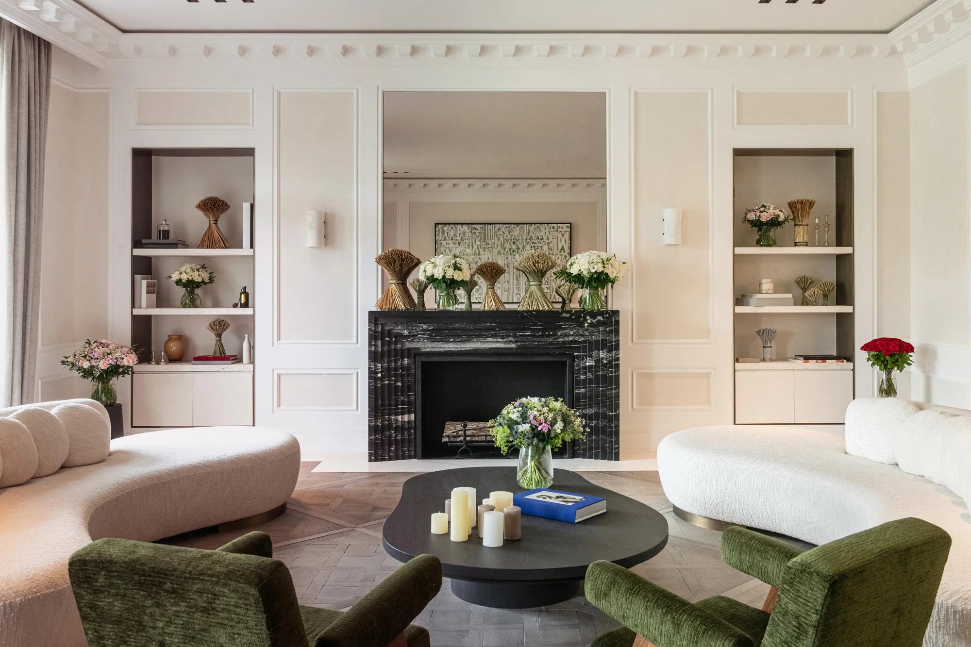 A Paris living room decorated with Lachaume flowers and wheat bouquets